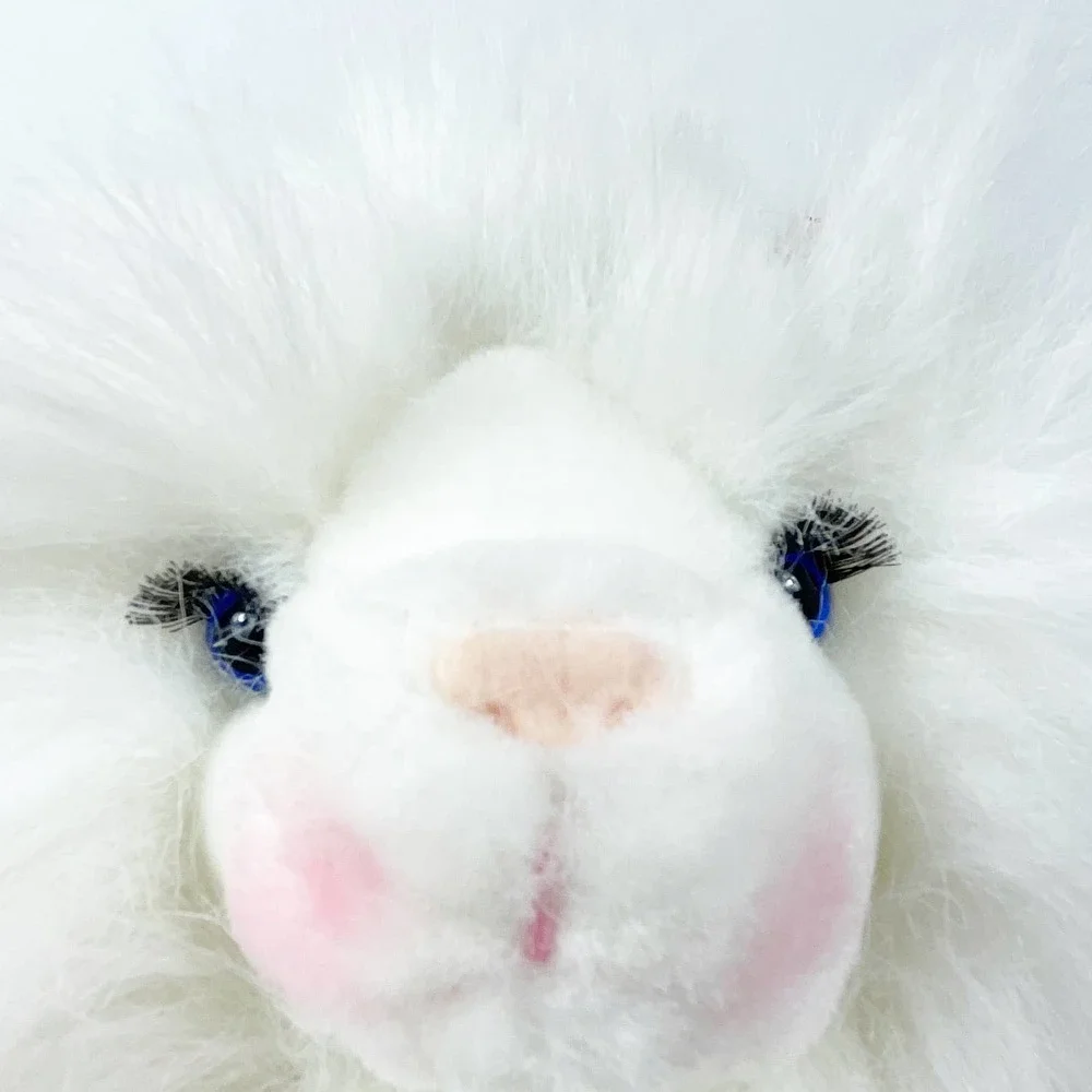 Vintage Dan Dee‎ Expressions White Fluffy Persian Cat Blue Eyes Eyelashes Plush